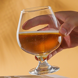 Red wine glass/goblet