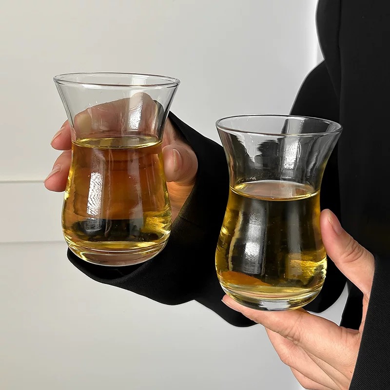 Factory Hot Selling Romantic Turkish Tea Glass Cup for Decoration Wedding or Party Clear Drinking Glass Cup