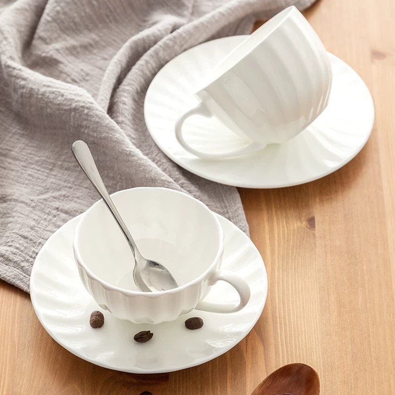 Wholesale Cheap Bulk Plain White Cafe Afternoon Tea Time Cup Saucer Ceramic Porcelain Coffee Cup Sets