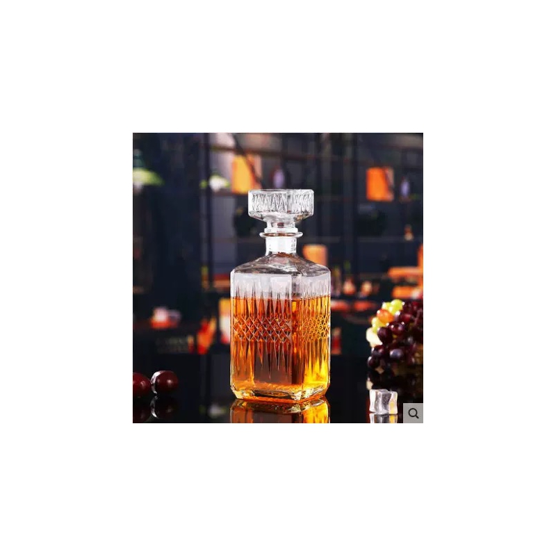 Whiskey Glass Bottle Whiskey Glass Decanter Entertainment Set of Liquor Dispenser Beverage Bottle with Square Stopper  