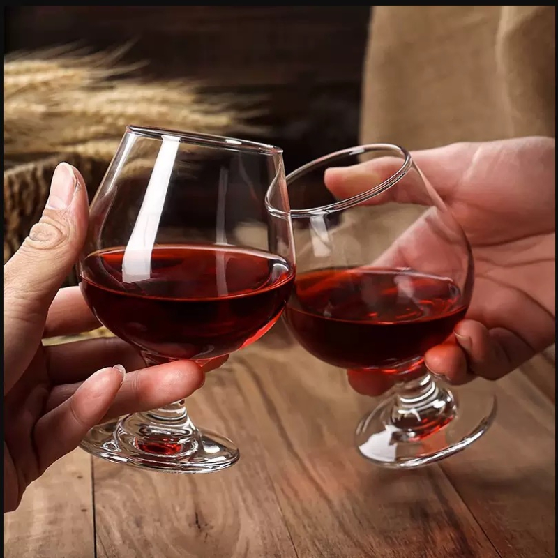 Wholesale Thick Bar Clear Red Wine Glass Whisky Glass Brandy Glass With Short Stem 