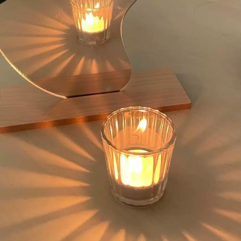 Transparent Glass Aromatherapy Candle Cup Fashionable Minimalist Design with Vertical Pattern Empty for Filling Packaging
